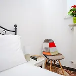 فندق مبيت وإفطار Bed&bread Piazza 'nzegna 4*