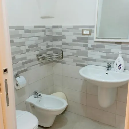 Bed&bread Piazza 'nzegna ベッド・アンド・ブレックファスト 4*