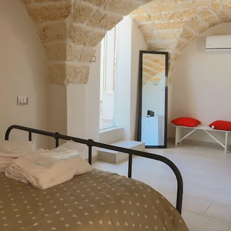 Bed&bread Piazza 'nzegna 4*
