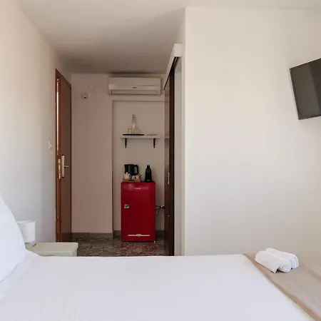 Bed&bread Piazza 'nzegna Bed & Breakfast 4*