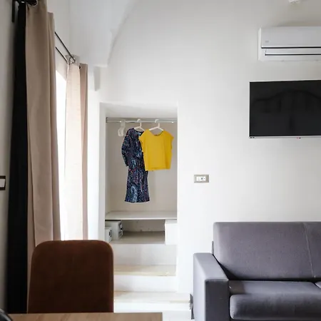 Bed & Breakfast Bed&bread Piazza 'nzegna 4*