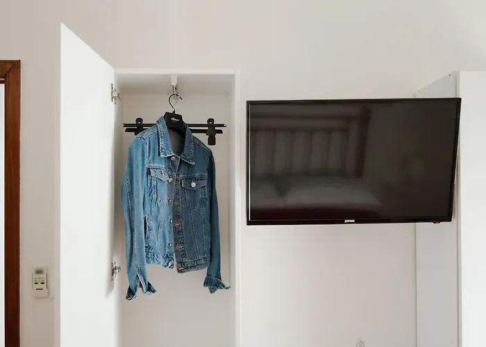 Bed&bread Piazza 'nzegna קרוביניו